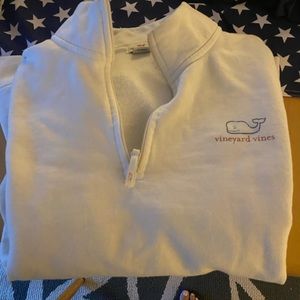 Vineyard wines sweatshirt size large
